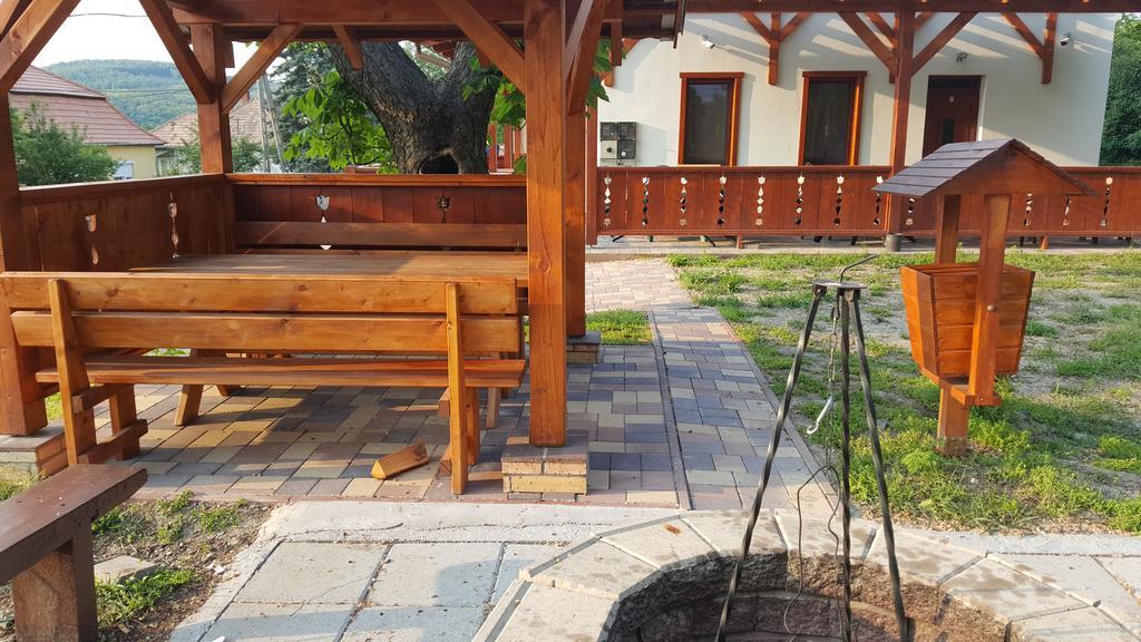 Gesztenyés Vendégház Garáb Extérieur photo